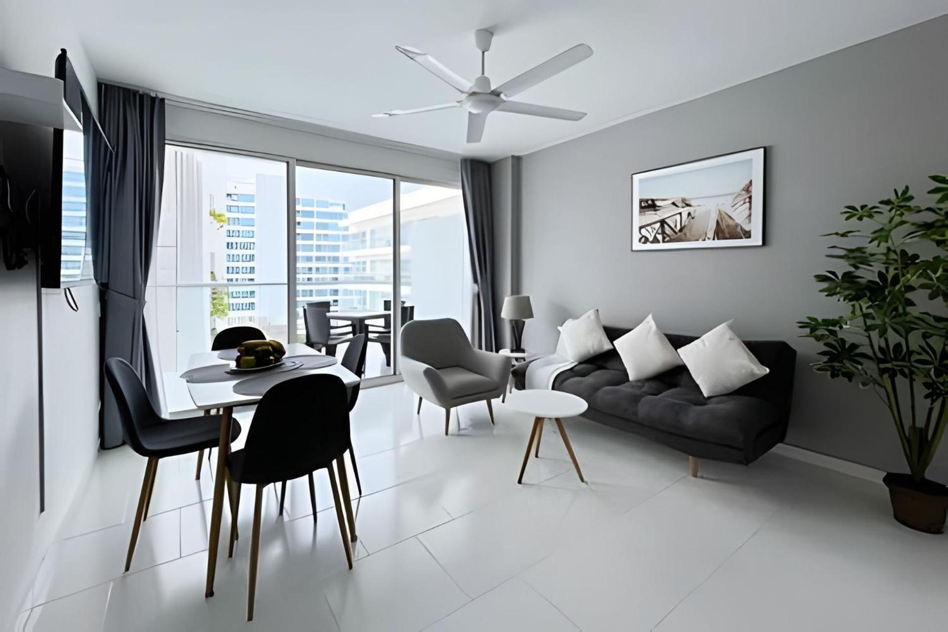 1 Dormitorio y terraza Morros. Vista mar *